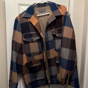Pendleton - 100% wool